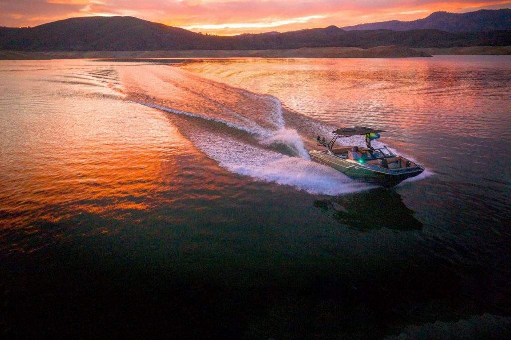 Supreme Boats for Sale Cleveland, TN Wakeboard, Wakesurf & Ski Boats